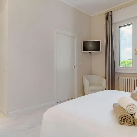 Vila With Swimming Pool&private Pier On The *